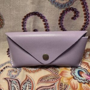 Portland Leather Goods Sunglass/Glasses Case in Light Purple Leather